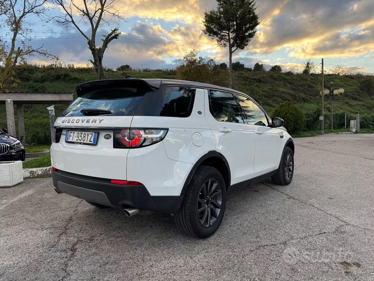 LAND ROVER Discovery Sport 2.0D I4-L.Flw R-Dyn. HSE