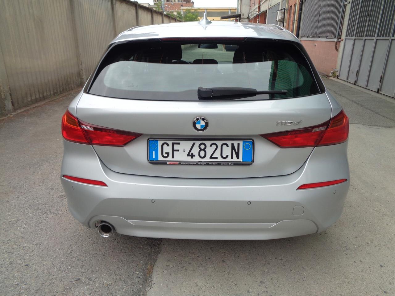 Bmw 116 116d 5p. Business Advantage