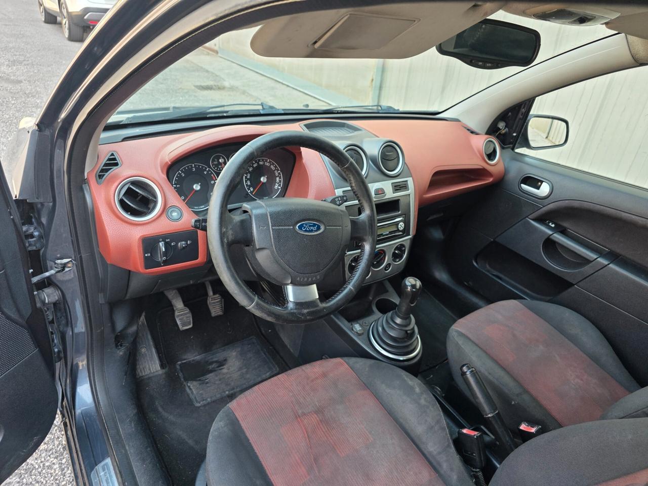 Ford Fiesta 1.4 TDCi 5p. Ghia