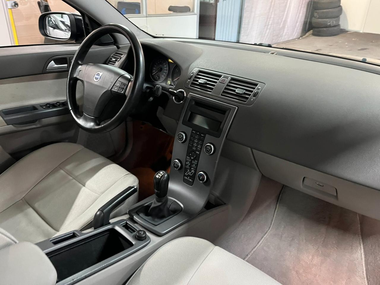 Volvo S40 1.6 solamente 50mila km