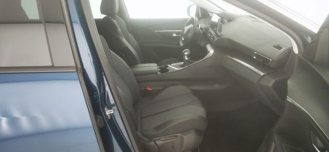 PEUGEOT 5008 BlueHDi 130 S&S Allure