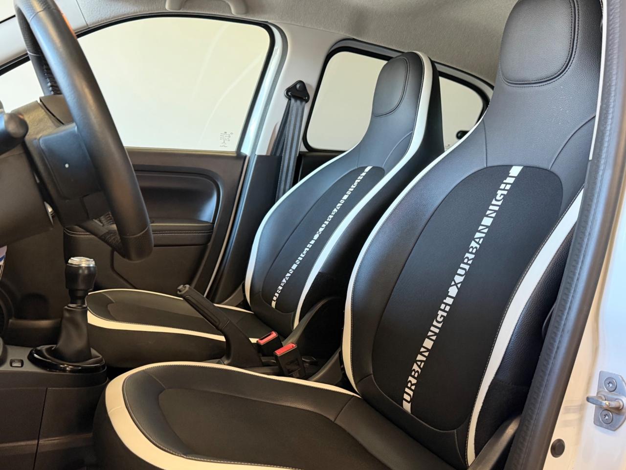 Renault Twingo SCe 65 CV Urban Night