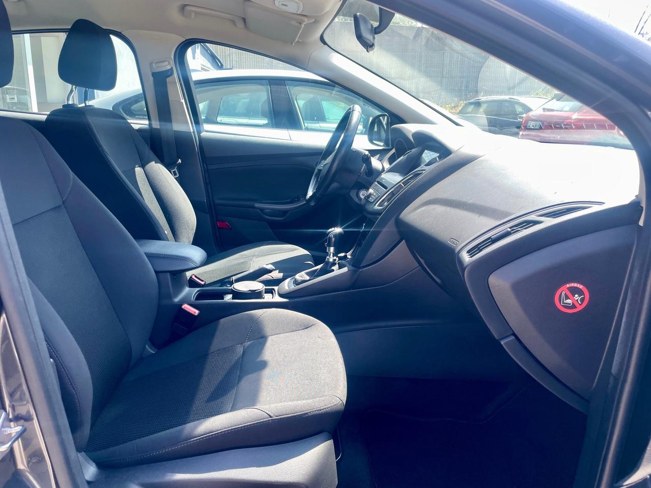 Ford Focus 1.5 TDCI 6M 5PORTE