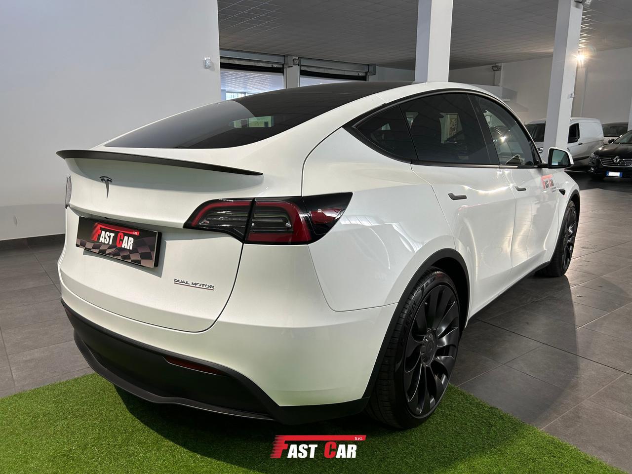 Tesla Model Y Performance AWD