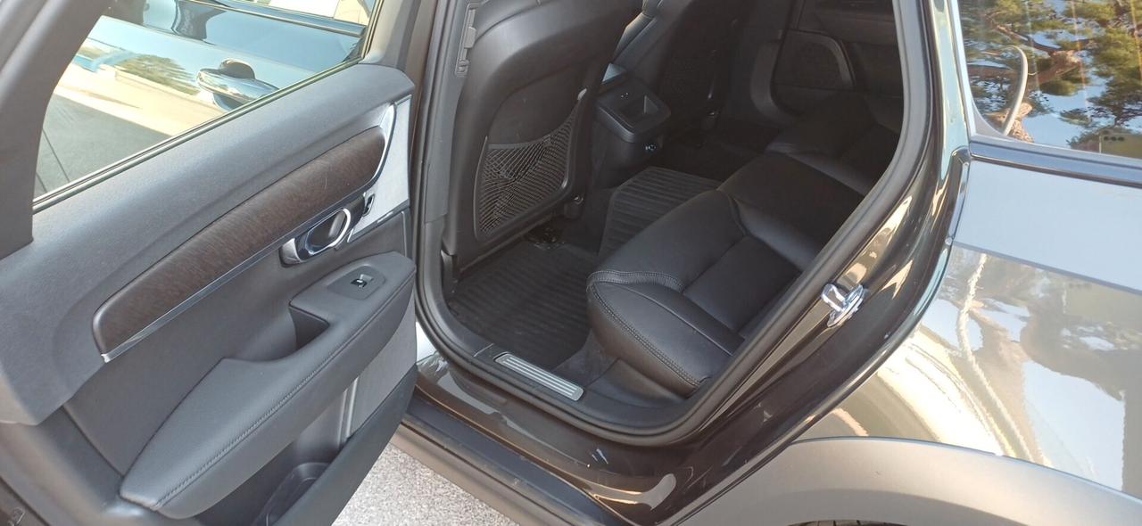 Volvo V90 Cross Country D4 AWD Geartronic Ocean Race
