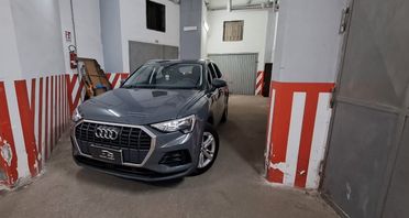 Audi Q3 35 TDI S tronic Business