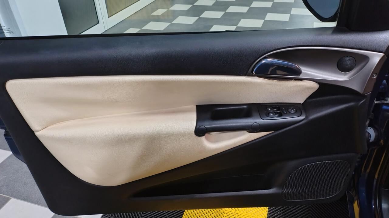 Lancia Ypsilon 1.4 95 CV Automatica