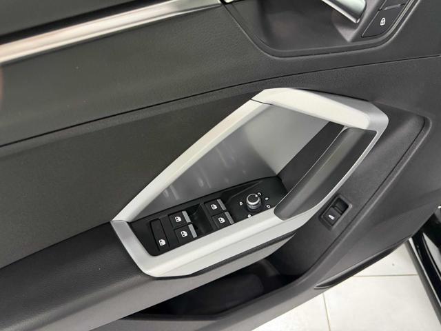 AUDI Q3 SPB 35 TDI S tronic Business Plus