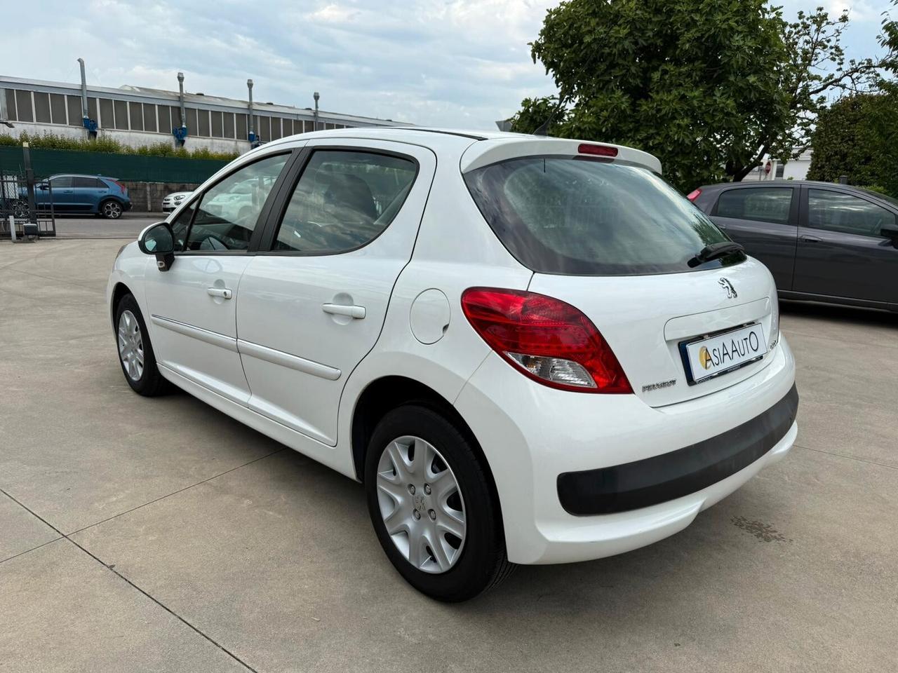 Peugeot 207 1.4 TAGLIANDATA eco GPL