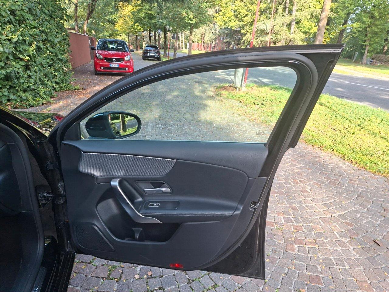 Mercedes A 180 D Sport 8G-DCT