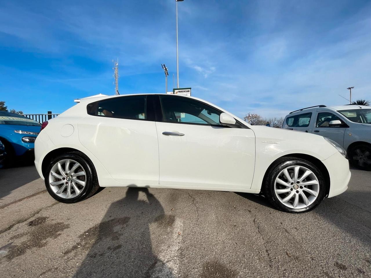 Alfa Romeo Giulietta 1.6 JTDm-2 105 CV Distinctive