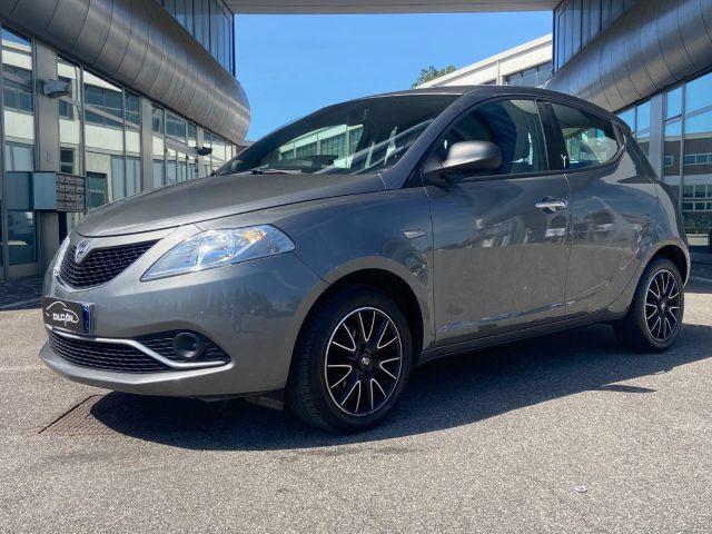 LANCIA Ypsilon 1.2 69 CV 5P. Silver