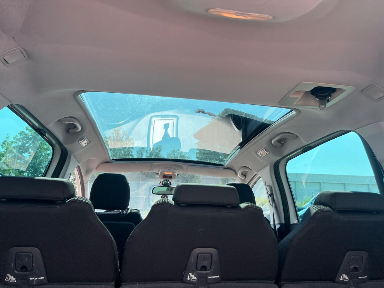 Peugeot 5008 1.6 e-HDi 112CV Stop&Start cambio robotizzato Active