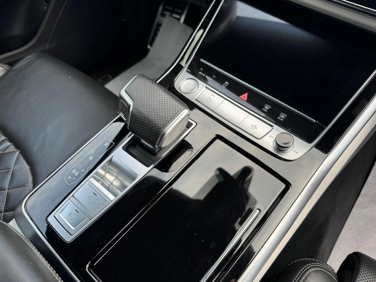 Audi Q8 50 TDI 286 CV quattro tiptronic Sline garanzia