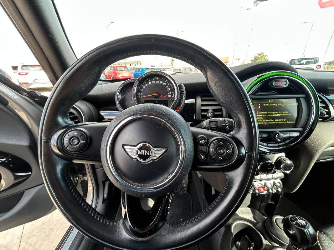 Mini Mini 5 Porte 1.5 Cooper D 5p
