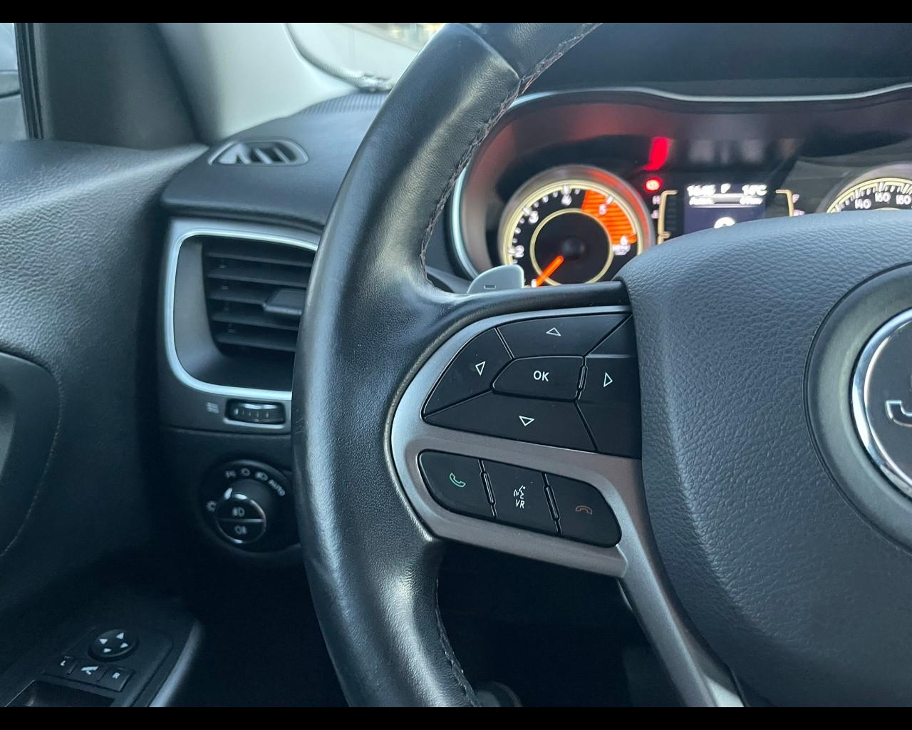 JEEP Cherokee 4ªs. 18-21 - Cherokee 2.2 Mjt Longitude