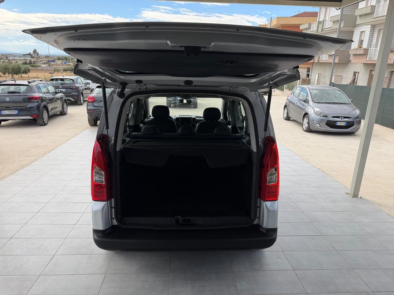 Peugeot Partner Tepee 1.6 HDi 92CV Outdoor