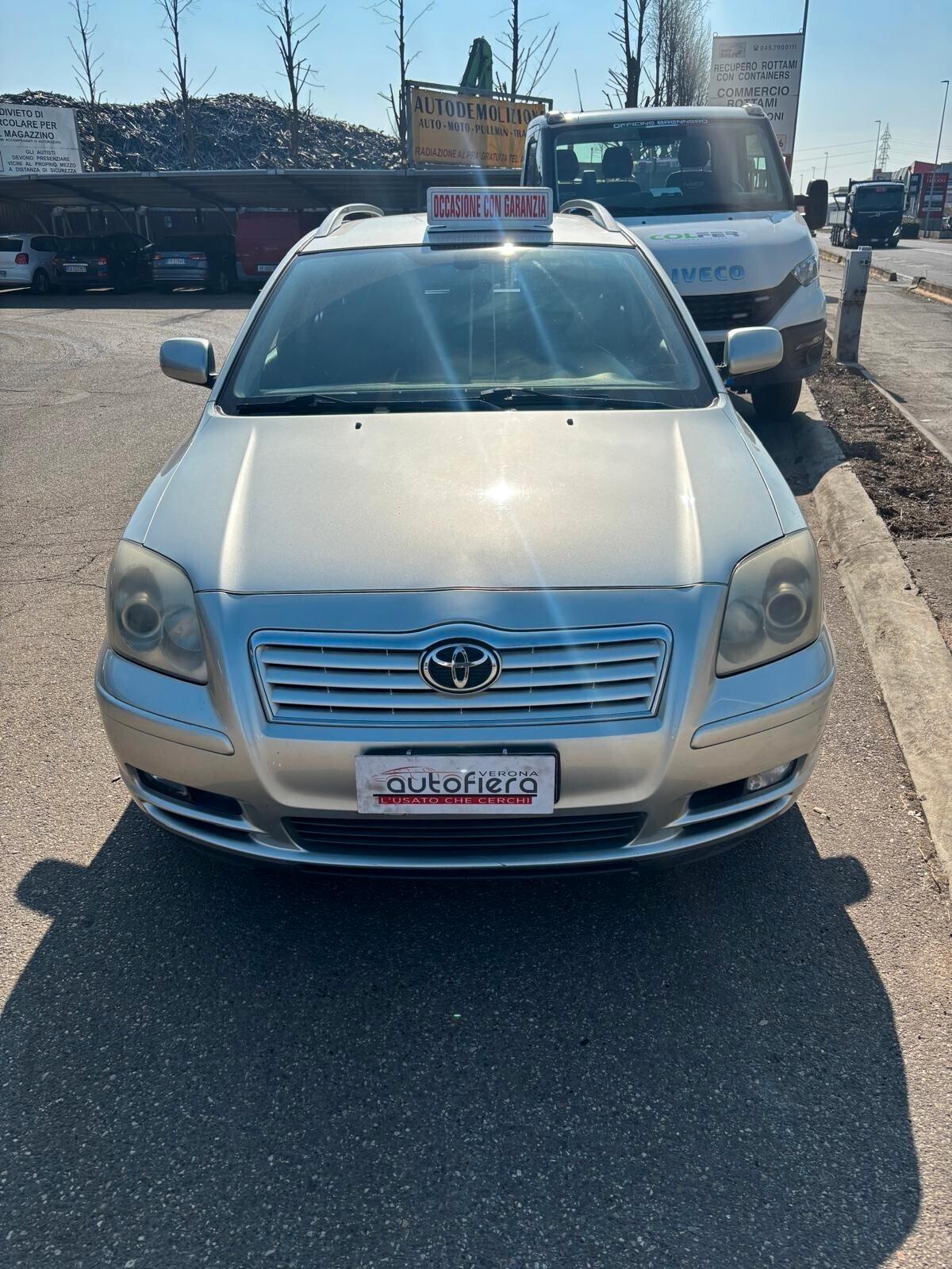 Toyota Avensis 2.0 D-4D 16V Station Wagon