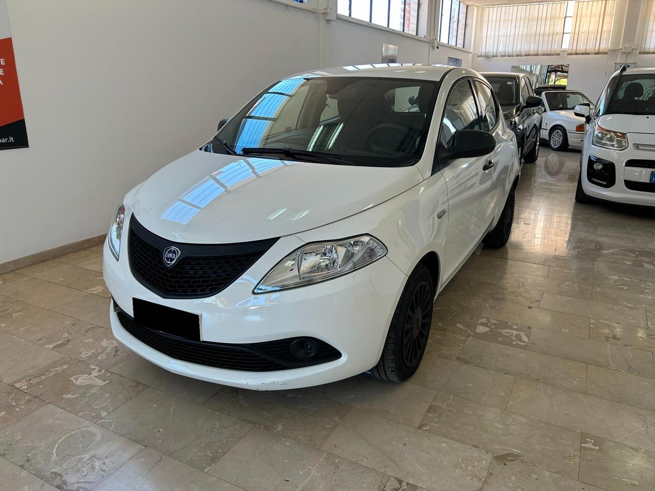 Lancia Ypsilon 1.2 69 CV 5 porte Elefantino Blu