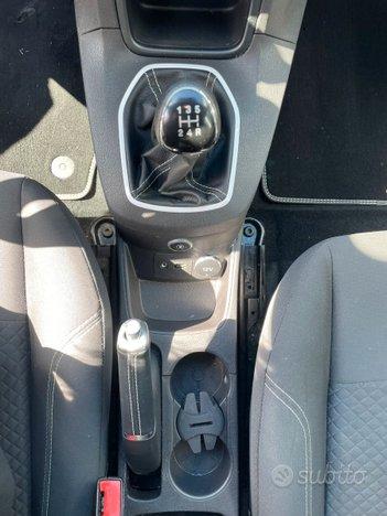 Ford Fiesta 1.4 5 porte Bz.- GPL Black & White Edition