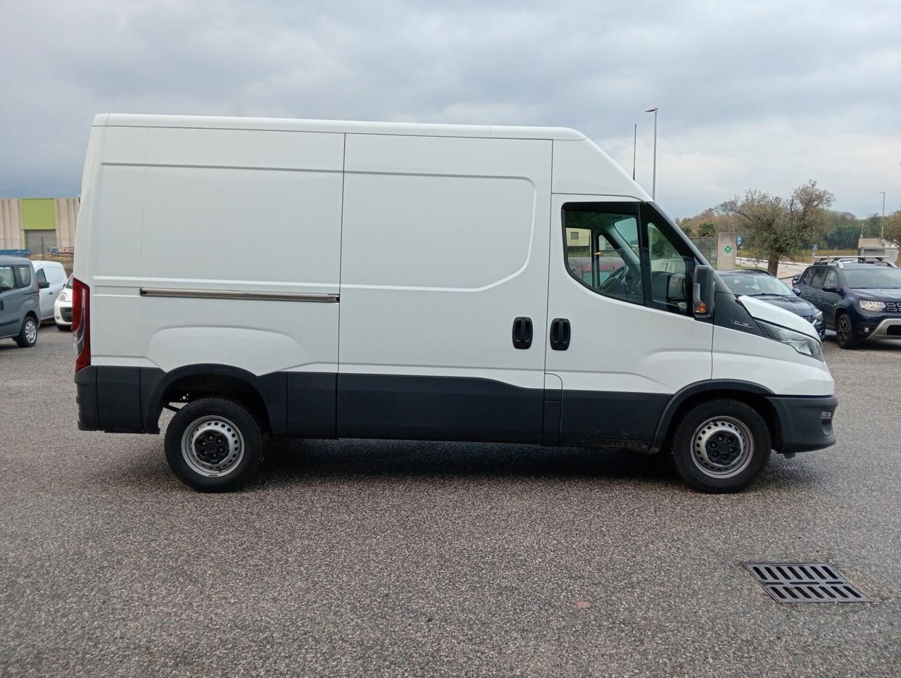 Iveco Daily 35S12V 2.3 HPT PM-TM Furgone