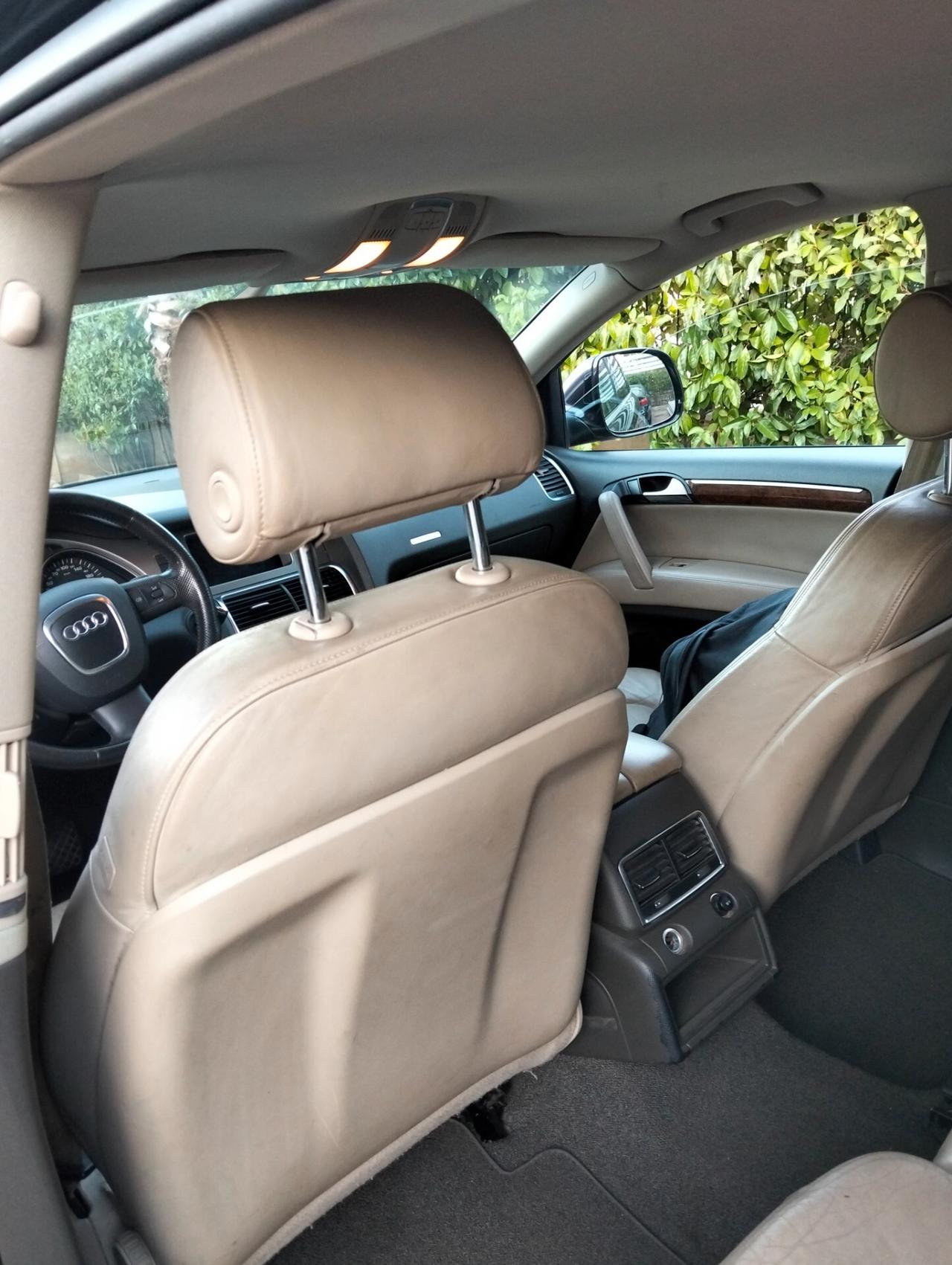 Audi Q7 3.0 V6 TDI 233CV quattro tiptronic