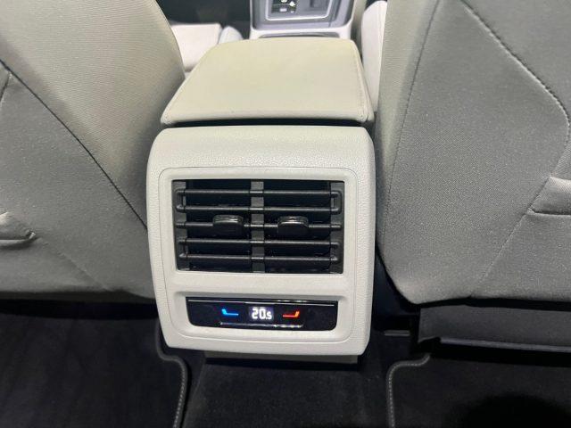 VOLKSWAGEN Golf 2.0 TDI 150 CV DSG SCR Style
