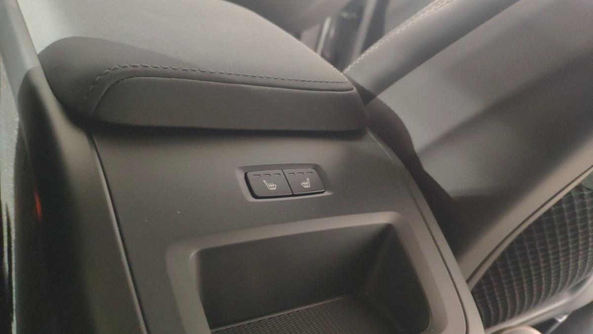VOLVO Xc60 B5 Mild Hybrid Awd Automatico Plus Dark