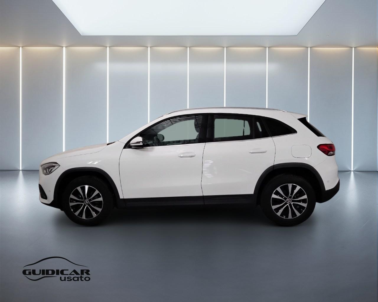 Mercedes-Benz GLA-H247 2020 - GLA 180 d Sport auto
