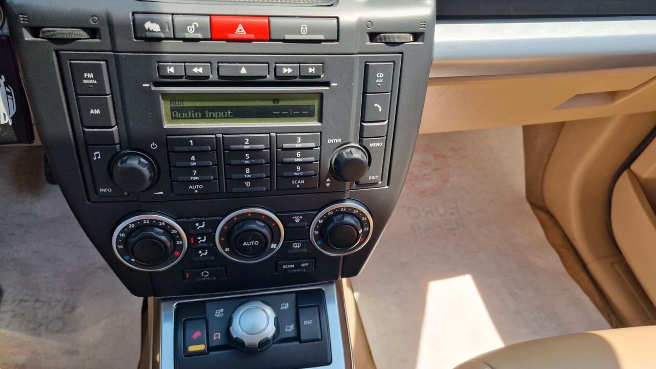 Land Rover Freelander 2.2 TD4 S.W. SE