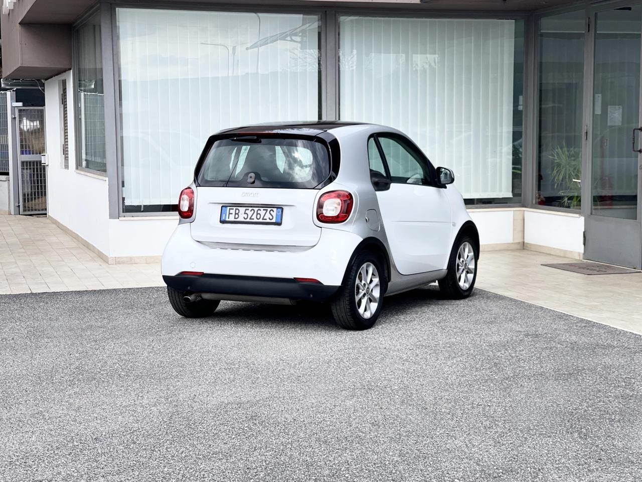 Smart ForTwo 1.0 Benzina 71CV E6 - 2016