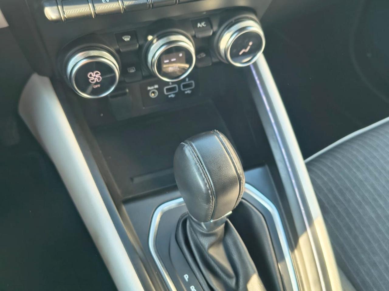 Renault Clio Full Hybrid E-Tech 145 CV 5 porte Techno