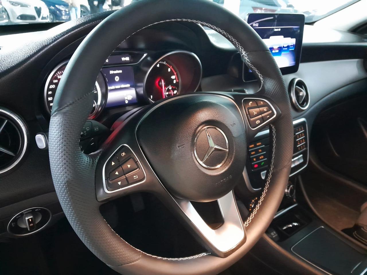 Mercedes-benz CLA 200 d Automatic Premium