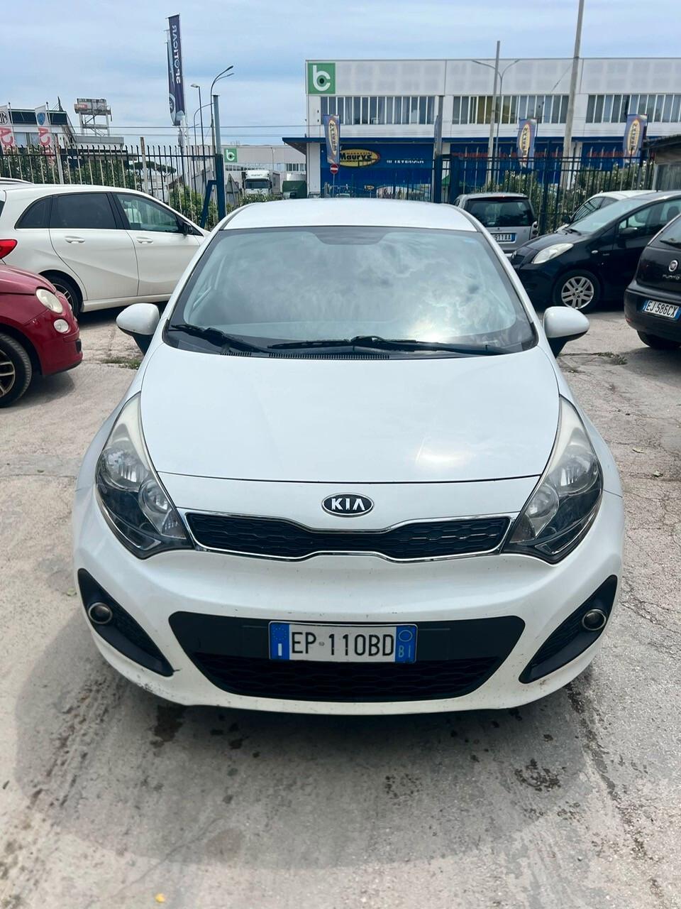 Kia Rio 1.1 CRDi WGT 5p. EX