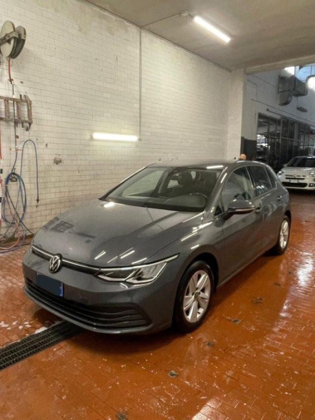 VOLKSWAGEN Golf 1.0 eTSI EVO DSG Life