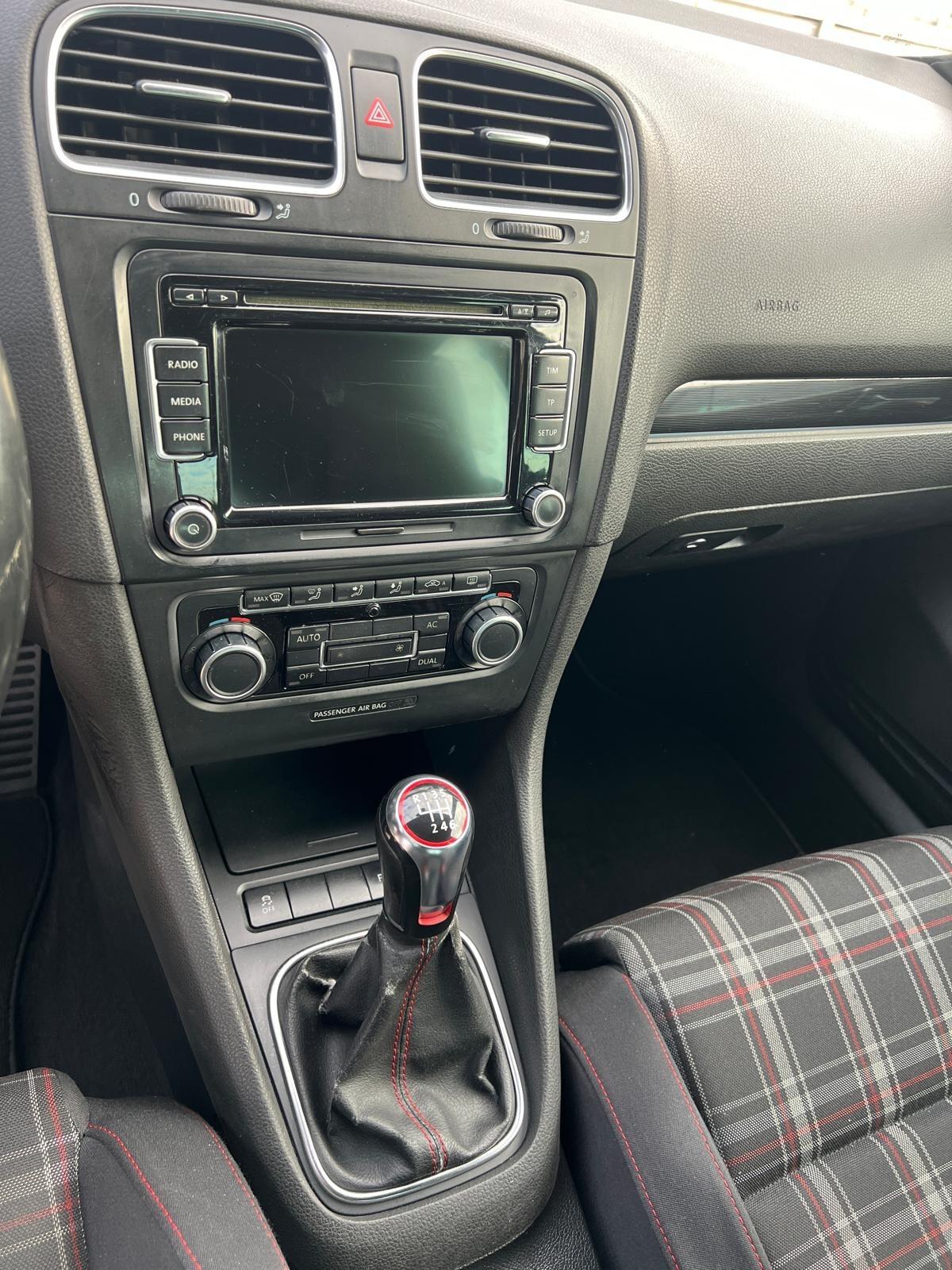 Volkswagen Golf GTI 2.0 TSI 5p.