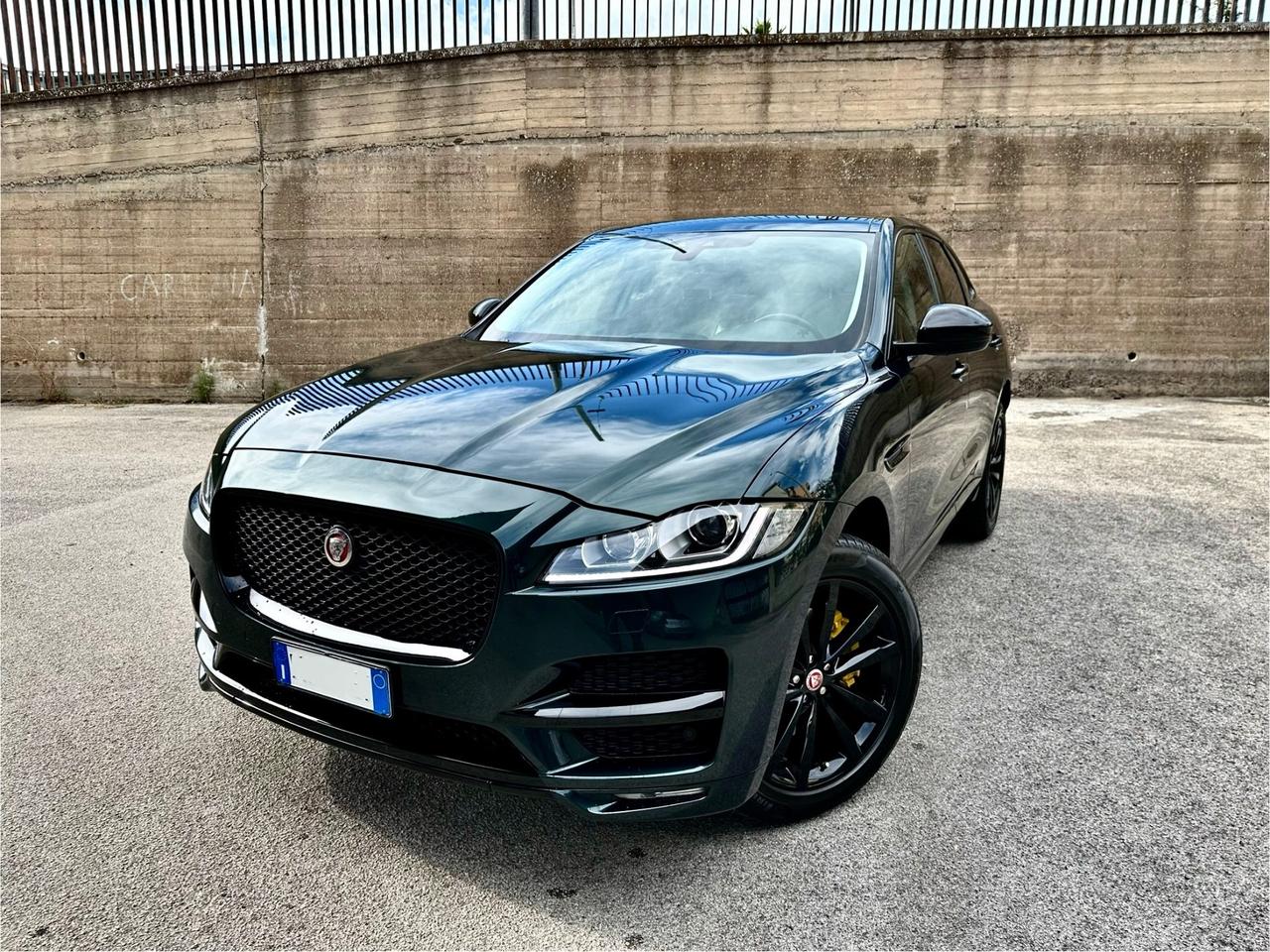 Jaguar F-Pace 3.0 D V6 300 CV AWD aut. R-Sport