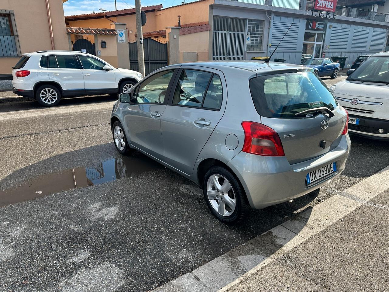 Toyota Yaris 1.3 5 porte Navi