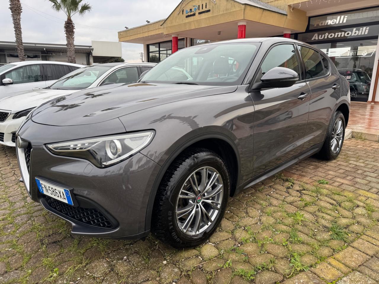 Alfa Romeo Stelvio 2.0 Turbo 200 CV AT8 Q4 Executive