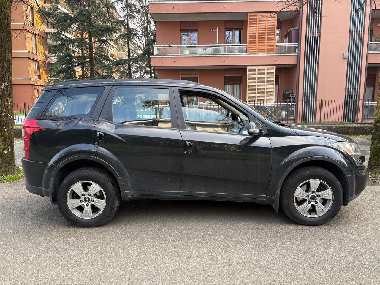 Mahindra XUV500 2.2 16V AWD W6 7 POSTI