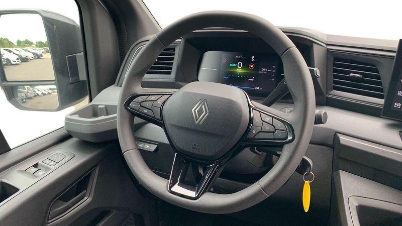 Renault Master Nuovo E-Tech electric FG TA L2H2 T35 long range AC22/DC130