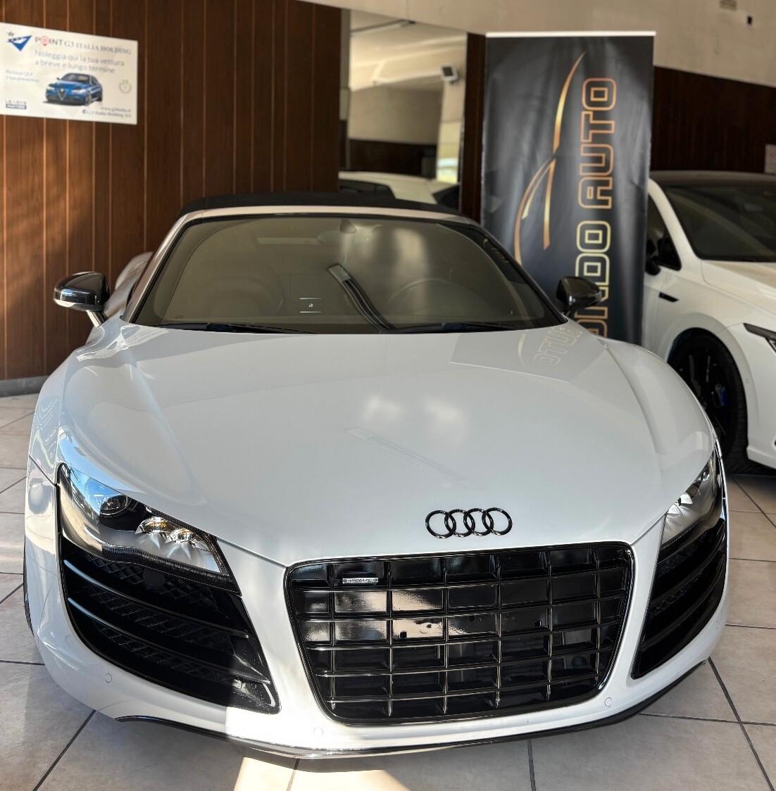 Audi R8 5.2 V 10 525 CV R-TRONIC QUATTRO SPYDER