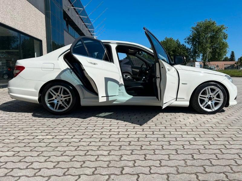 MERCEDES Classe C (W/S204) C 320 CDI 4Matic A...