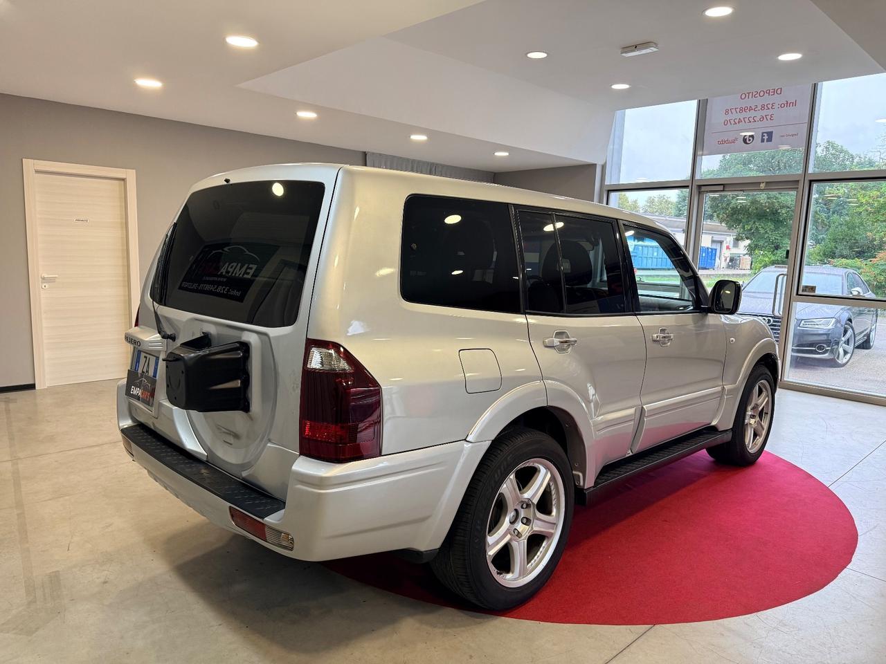 Mitsubishi Pajero 3.2 16V DI-D ELEGANCE 5 PORTE