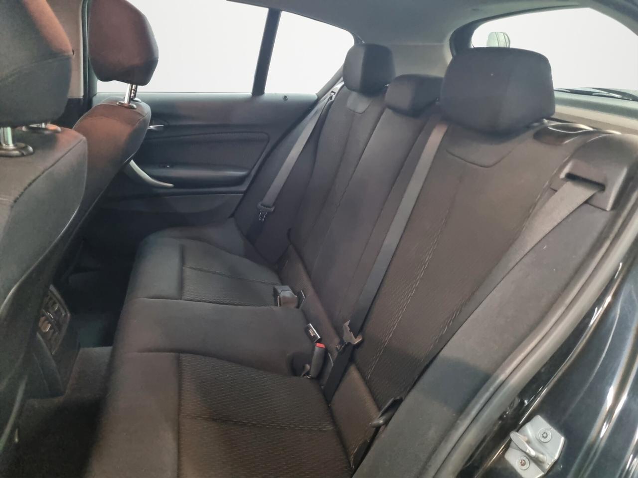 Bmw 116 116d 5p. Urban