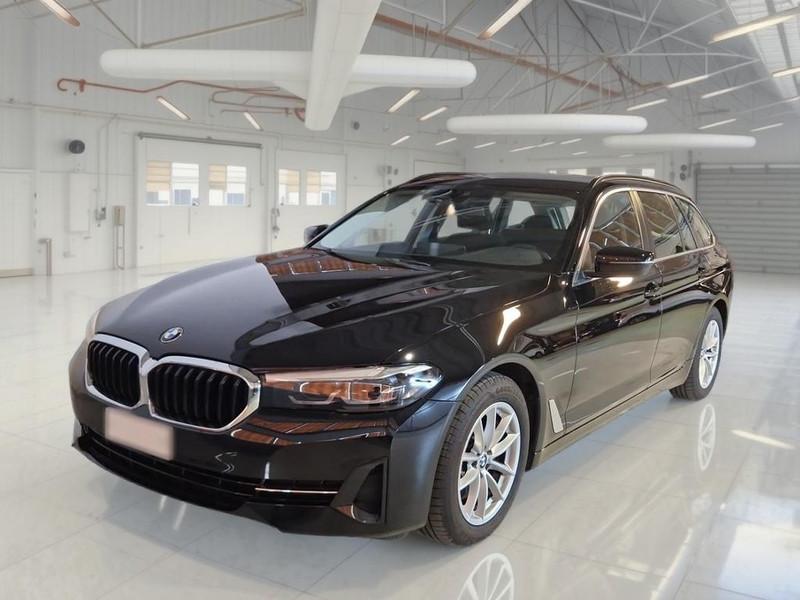 BMW 518 48V Business Touring Auto