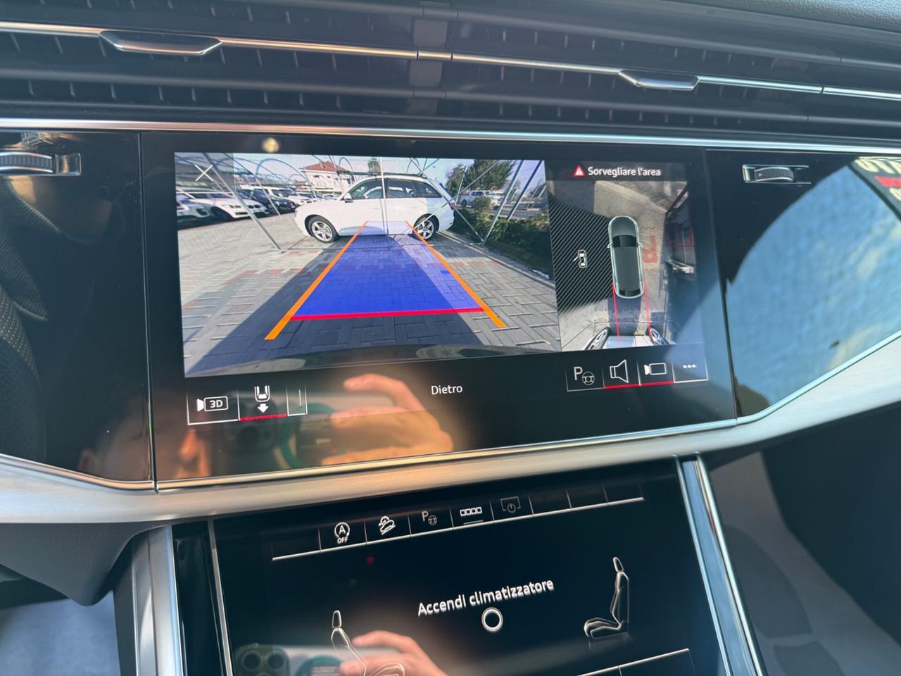 Audi Q8 45 TDI 231CV quattro S-LINE IVA ESPOSTA