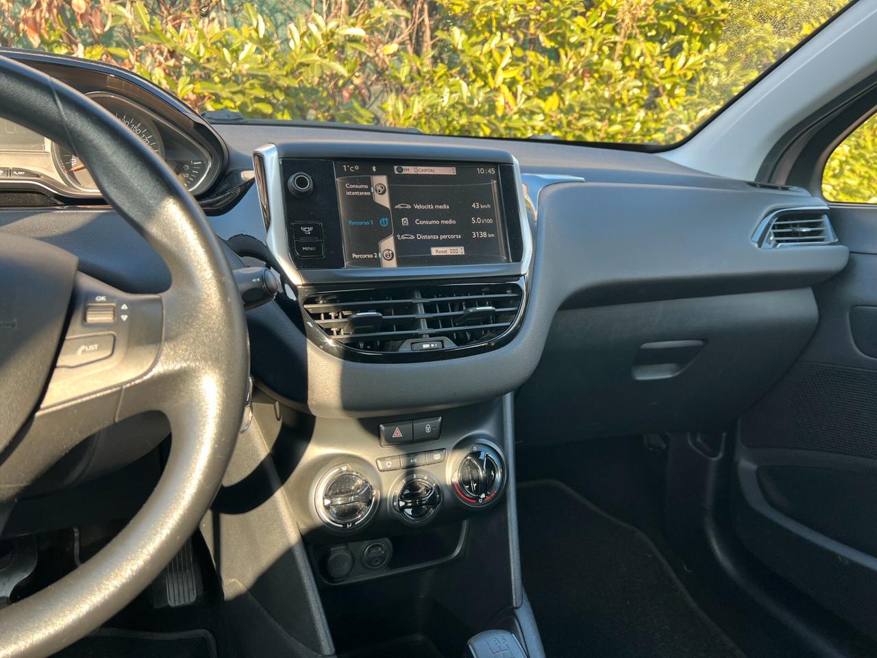 Peugeot 208 1.4 HDi 68 CV 5 porte