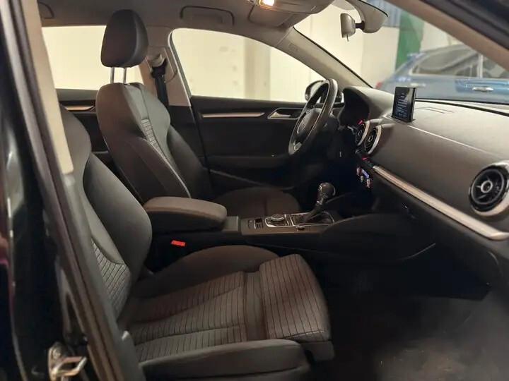 Audi A3 SPB 1.6 TDI clean diesel S tronic Business