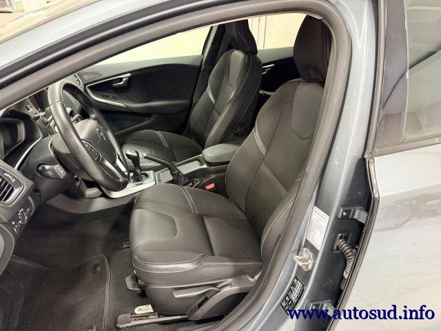 VOLVO V40 D2 Business